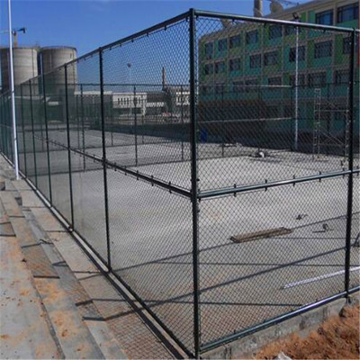 球場(chǎng)圍欄網(wǎng)與場(chǎng)地圍網(wǎng) 功能、選擇與安裝指南